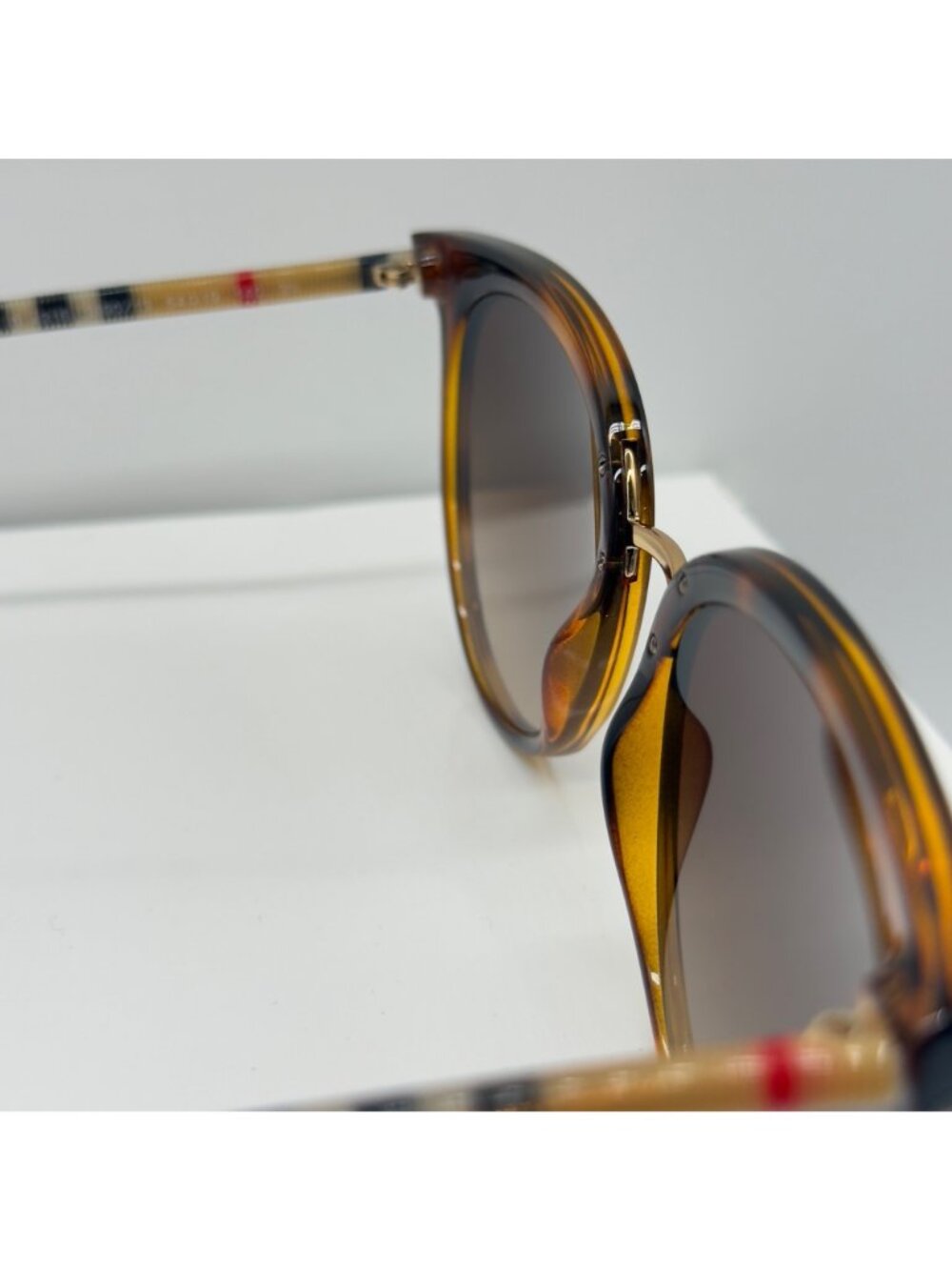 Burberry Sunglasses B4316 3890/13 Havana Gradient 54 19 140 - Picture 10 of 11
